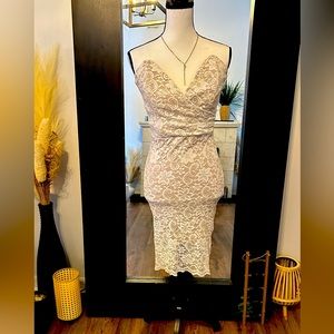 Glamazon white and beige lace Dress